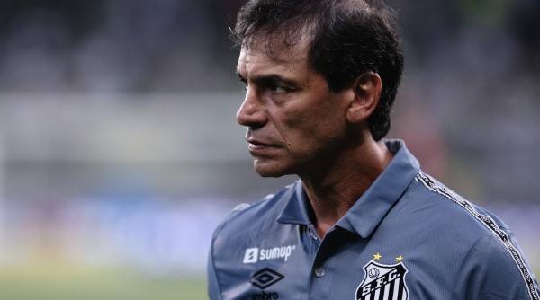 Fabian Bustos técnico do Santos durante partida contra o Palmeiras na Arena Allianz Parque pelo campeonato Paulista 2022. Foto: Ettore Chiereguini/AGIF