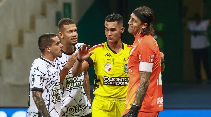 O Corinthians perdeu para o Palmeiras por 2 a 1 no Allianz Parque, na última quinta-feira (17). Foto:Marcello Zambrana/AGIF