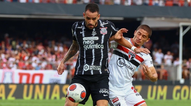 Foto: Marcello Zambrana/AGIF - Camisa 8 não foi bem atuando improvisado.