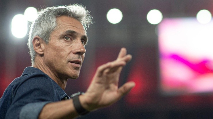 Foto: Jorge Rodrigues/AGIF - Paulo Sousa vive instabilidade no Flamengo.