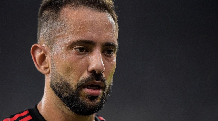 Foto: Thiago Ribeiro/AGIF - Everton Ribeiro também deve deixar o Flamengo.