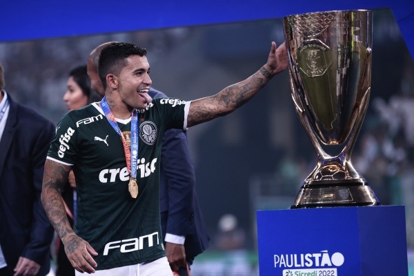 Dudu com a taça do Paulistão - Foto: Ettore Chiereguini/AGIF