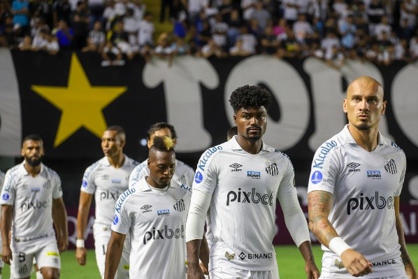 Fernanda Luz/AGIF/ Santos em campo pela Copa Sul-Americana. 