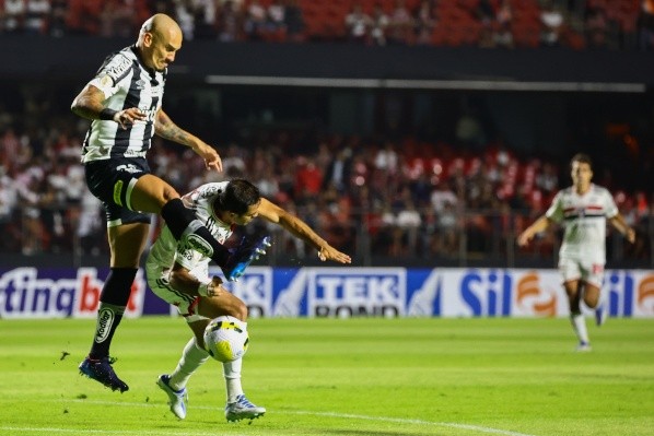 Foto: Marcello Zambrana/AGIF – Maicon tem oito partidas com a camisa do Santos