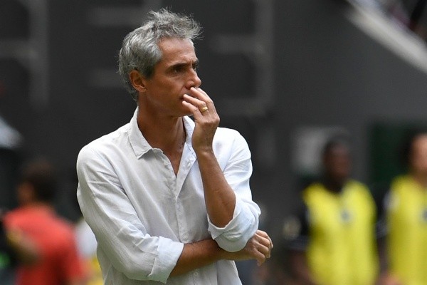 Mateus Bonomi/AGIF/ Flamengo liga sinal de alerta, pois pode perder até cinco jogadores para sequência do Campeonato Brasileiro. 