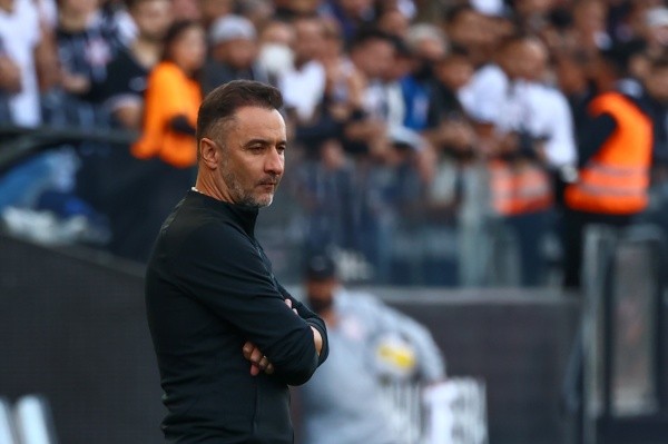 Marcello Zambrana/AGIF/ Vítor Pereira. 