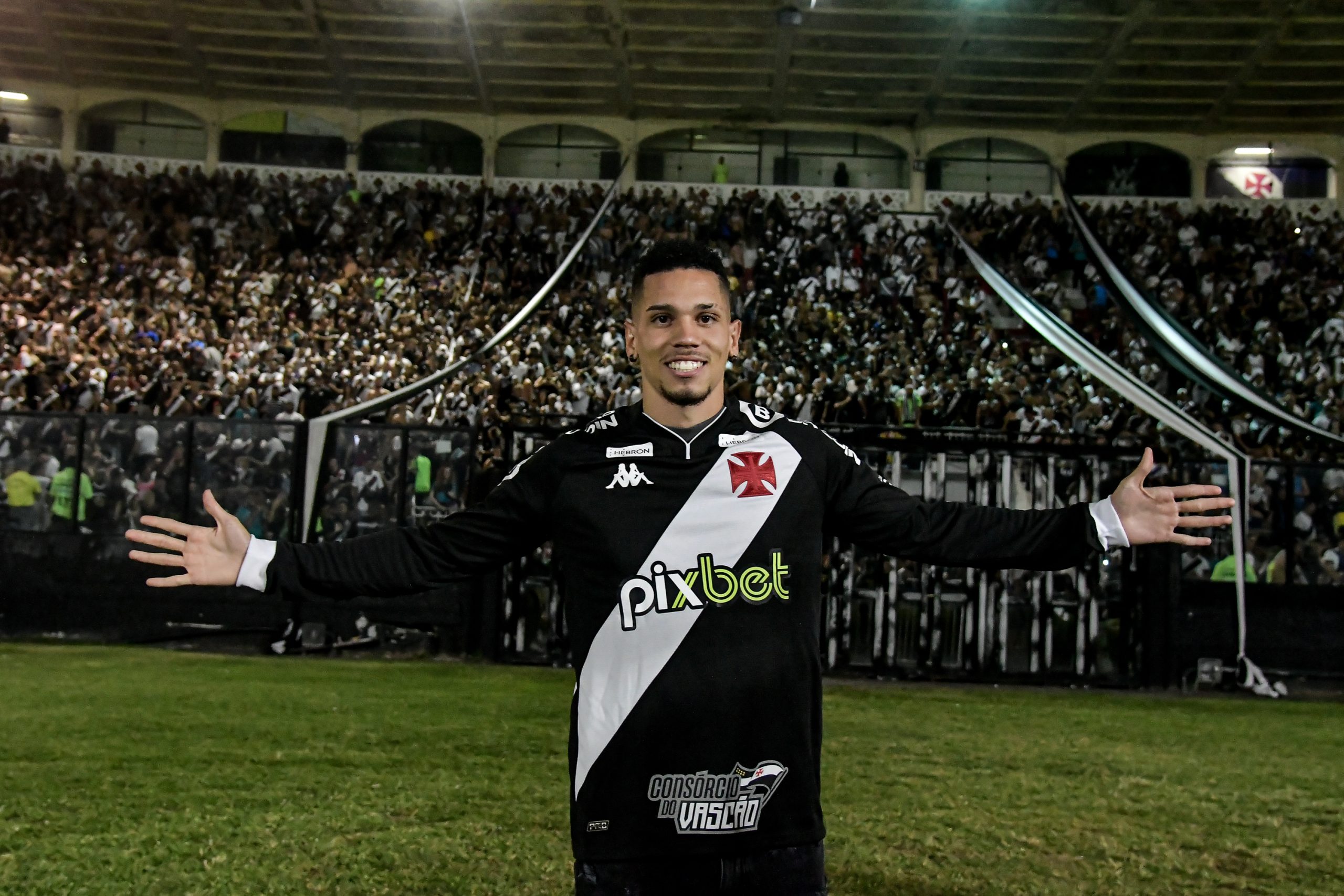 Agif/Thiago Ribeiro – Paulinho dá preferência ao Palmeiras