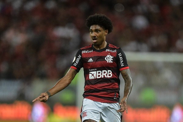 Foto: Thiago Ribeiro/AGIF – Vitinho foi criticado pela sua atuação