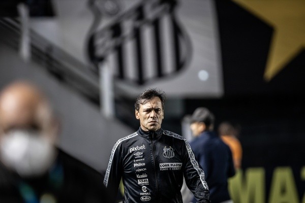 (Foto: Raul Baretta/AGIF) Bustos mand a real sobre Santos