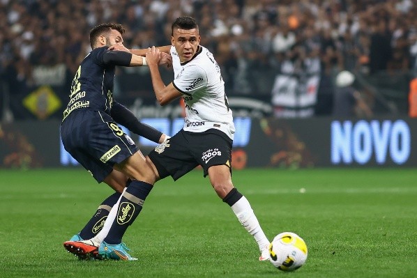Foto: Marcello Zambrana/AGIF – Suspenso na Libertadores, Cantillo deve ser titular contra o Santos neste sábado