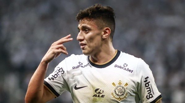 Mantuan será envolvido na negociação entre Zenit e Corinthians (Foto: Marcello Zambrana/AGIF)