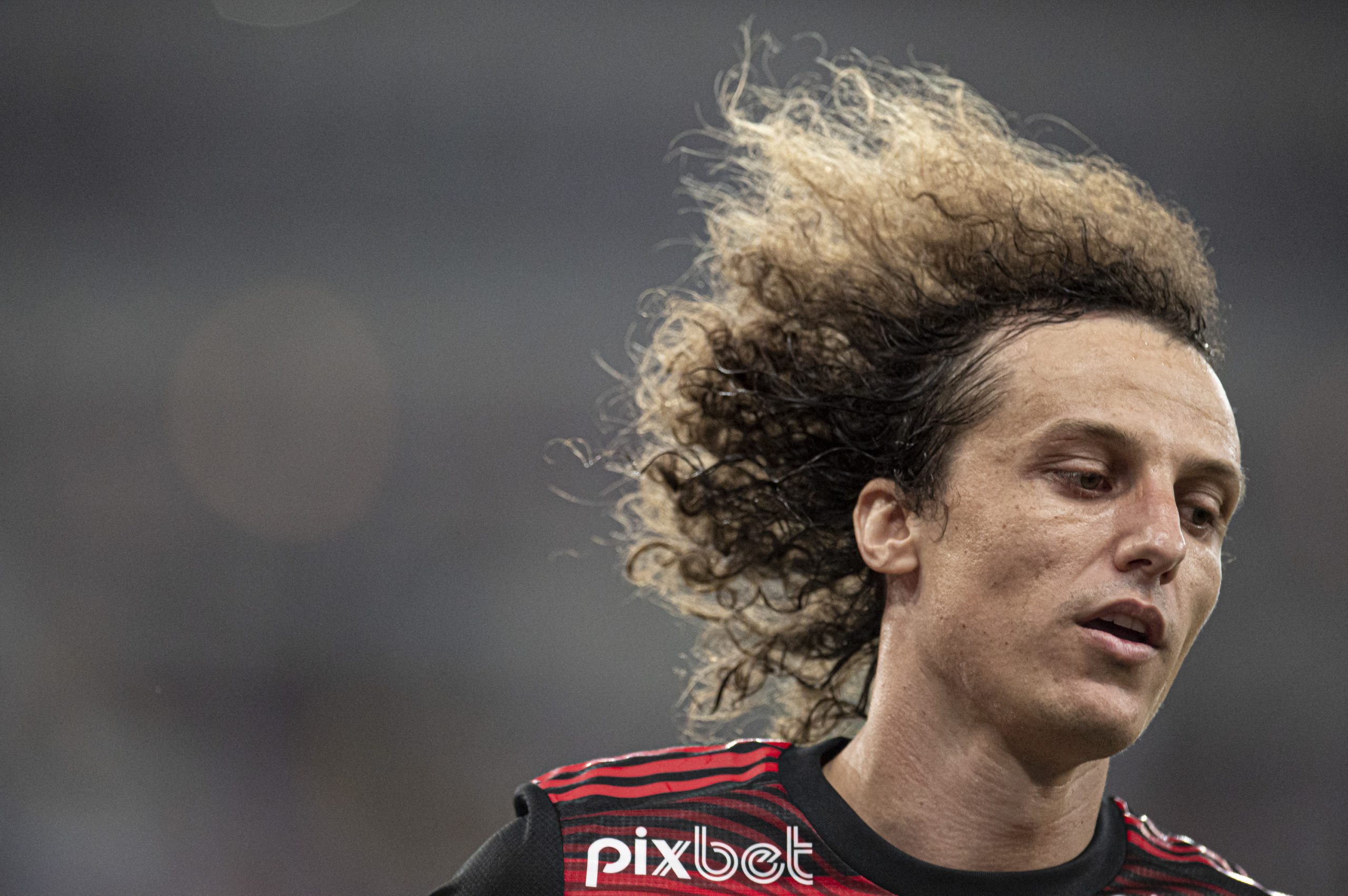 Foto: Jorge Rodrigues/AGIF – David Luiz fatura cerca de R$ 1,5 milhão ao mês de salários no Flamengo