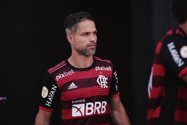 Foto: Ettore Chiereguini/AGIF – Diego Ribas deve ser titular contra o Cuiabá neste sábado (8)