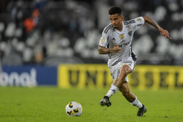 Foto: Thiago Ribeiro/AGIF – Allan é titular do Atlético-MG, mas perderá jogo de ida da Libertadores contra o Palmeiras