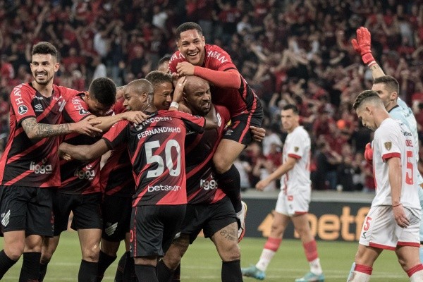 Foto: Robson Mafra/AGIF