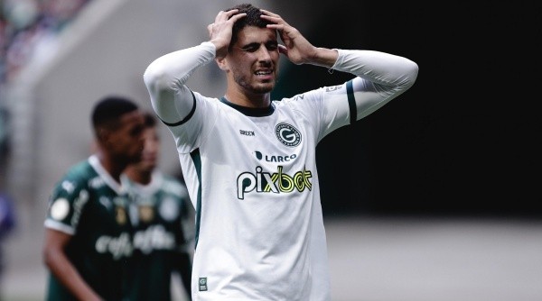 Corinthians seria o favorito para ficar com Pedro Raul (Foto: Ettore Chiereguini/AGIF)