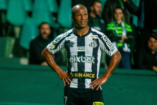 Foto:Gabriel Machado/AGIF – Sánchez acertou sua saída do Santos