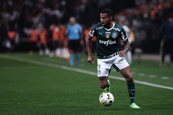 (Foto: Ettore Chiereguini/AGIF) Torcedores do Palmeiras pedem a saída de Wesley do time