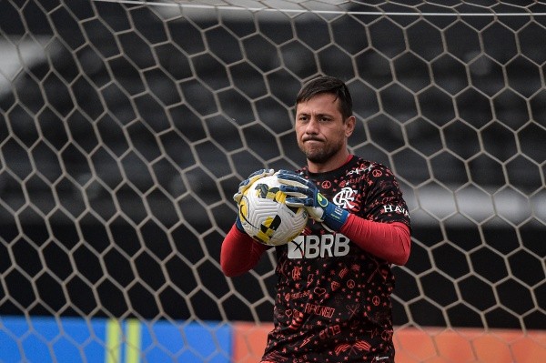 Foto: Thiago Ribeiro/AGIF – Diego Alves não joga há quase quatro meses e sairá do Fla em dezembro