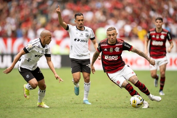 Jorge Rodrigues/AGIF/ Flamengo em campo pelo Brasileirão. 