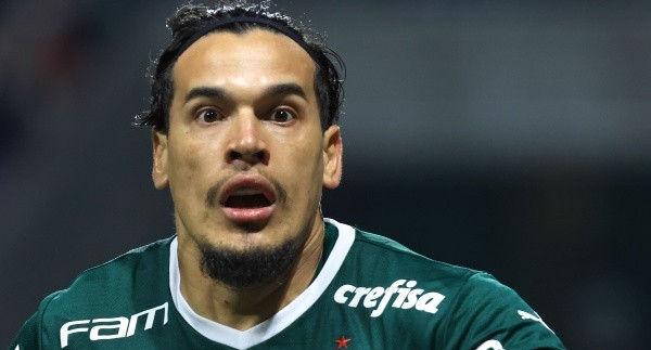 SP - Sao Paulo - 06/09/2022 - LIBERTADORES 2022, PALMEIRAS X ATHLETICO-PR - Gustavo Gomez jogador do Palmeiras comemora seu gol durante partida contra o Athletico-PR no estadio Arena Allianz Parque pelo campeonato Copa Libertadores 2022. Foto: Marcello Zambrana/AGIF