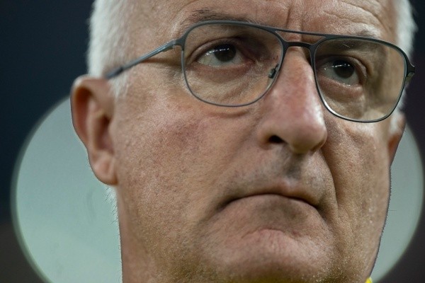 Foto: Jorge Rodrigues/AGIF – Dorival Júnior tem vínculo no Flamengo expirando em dezembro