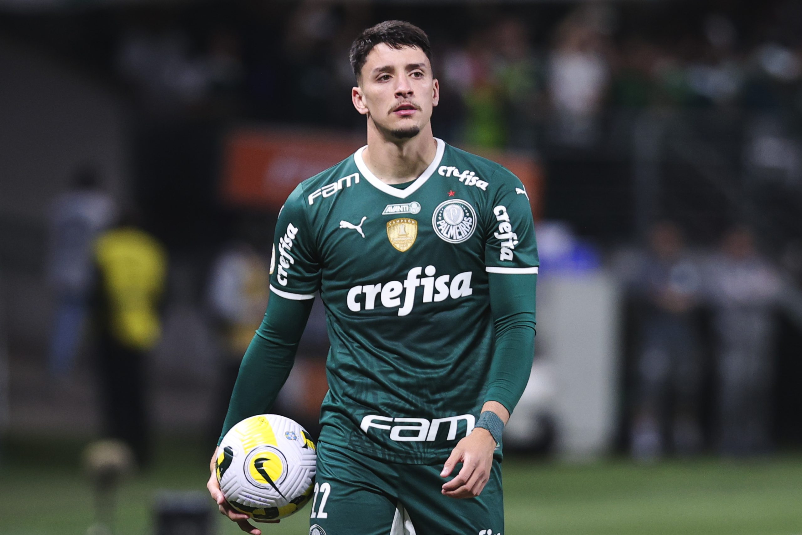Foto: Ettore Chiereguini/AGIF – Piquerez é titular absoluto da LE do Palmeiras de Abel Ferreira