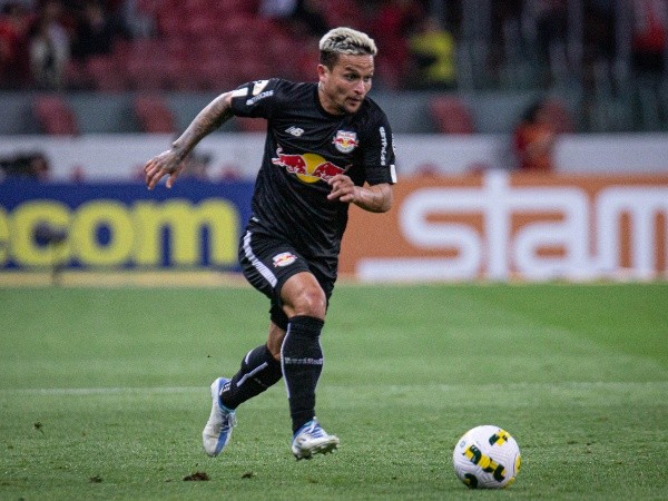 Foto: Maxi Franzoi/AGIF – Artur é camisa 10 do Bragantino, que prioriza venda do meia-atacante para a Europa