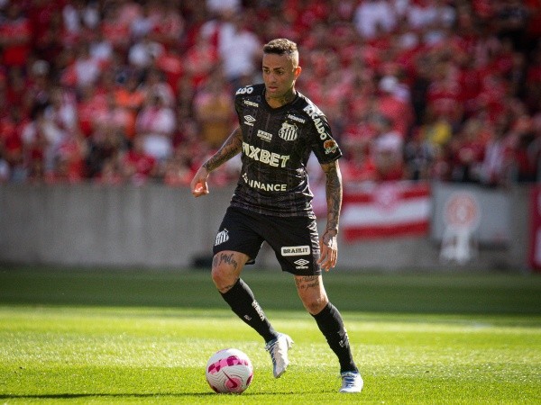 Foto: Maxi Franzoi/AGIF- Luan saiu bravo em derrota para o Internacional