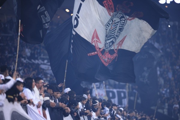 Ettore Chiereguini/AGIF/ Fiel torcida em jogo do Corinthians. 
