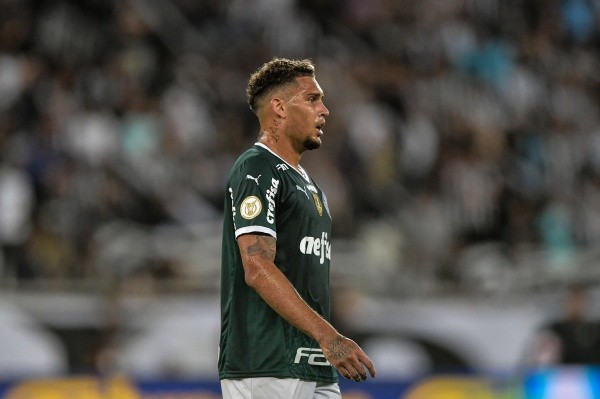 Foto: Thiago Ribeiro/AGIF – Navarro e Atuesta foram criticados pela torcida do Verdão