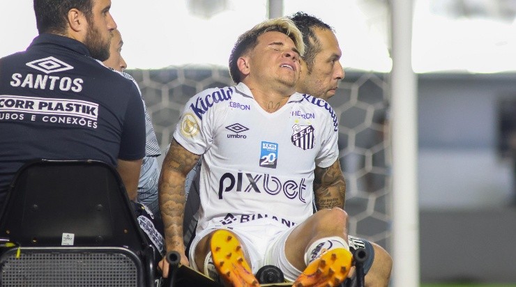 Foto: Fernanda Luz/AGIF - Soteldo vai passar por cirurgia e está fora do clássico.