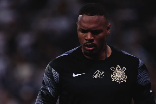 Foto: Ettore Chiereghini/AGIF – Carlos Miguel entra em seu último ano de contrato