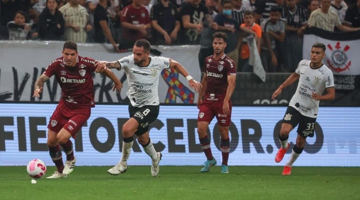 Foto: Marcello Zambrana/AGIF - Timão vem derrota em casa para o Fluminense