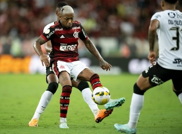 Foto: Jorge Rodrigues/AGIF – Marinho tem contrato até o fim de 2023 e Flamengo não aceitou emprestá-lo ao São Paulo