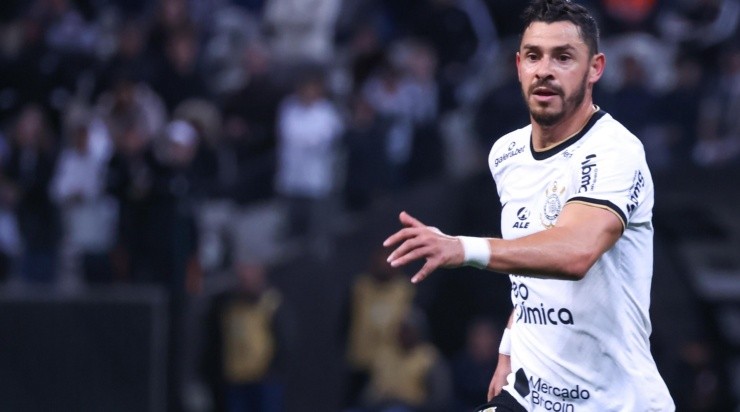 Foto: Marcello Zambrana/AGIF - Giuliano: contrato com o Corinthians acaba no fim do ano