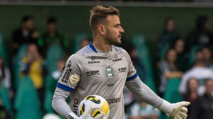 Gabriel Vasconcelos está na mira do Grêmio. Foto:Robson Mafra/AGIF