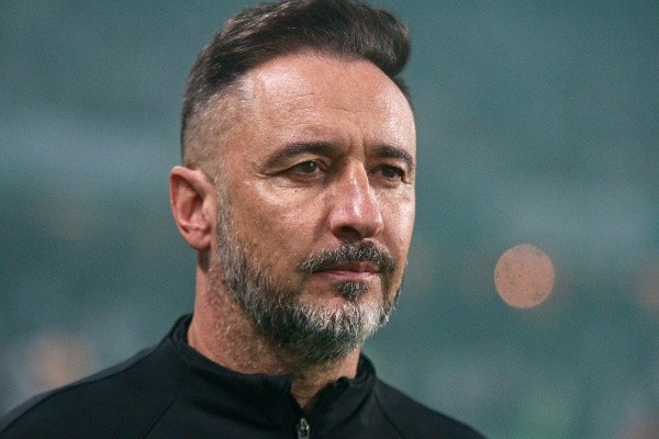 Foto: Gabriel Machado/AGIF – Vítor Pereira está de volta a Portugal após treinar o Corinthians em 2022