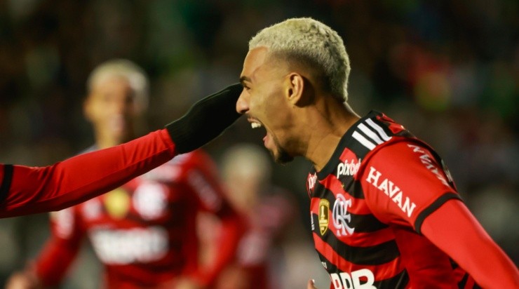  Luiz Erbes/AGIF - Matheuzinho no Fla. 
