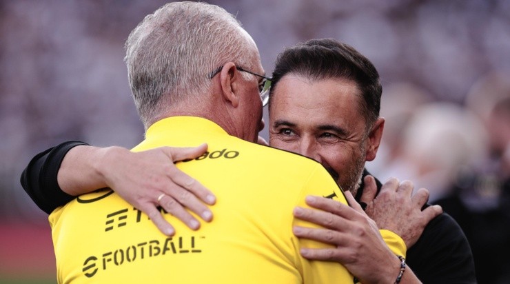 Foto: Ettore Chiereguini/AGIF - Dorival e VP em jogo pelo Brasileirão. 