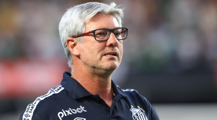 Foto: Odair vem sendo muito cobrado pelo torcedor santista.