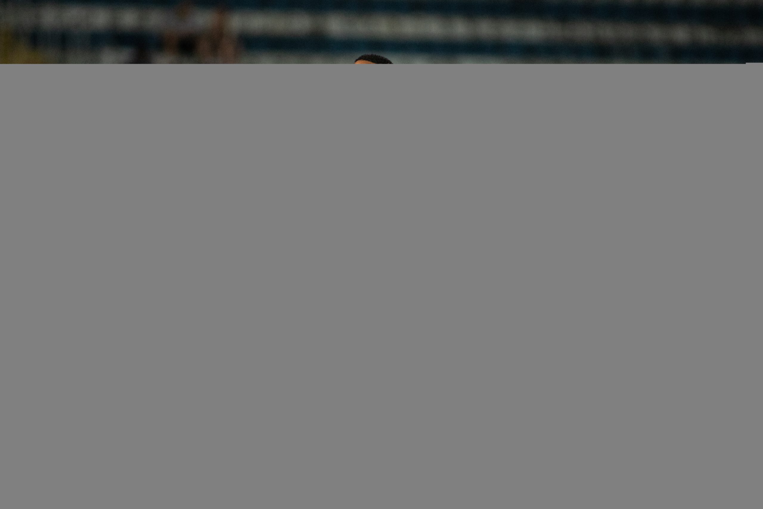 Foto: (Abner Dourado/AGIF) - Na mira do Flamengo, Ângelo não tem sido unanimidade no Santos