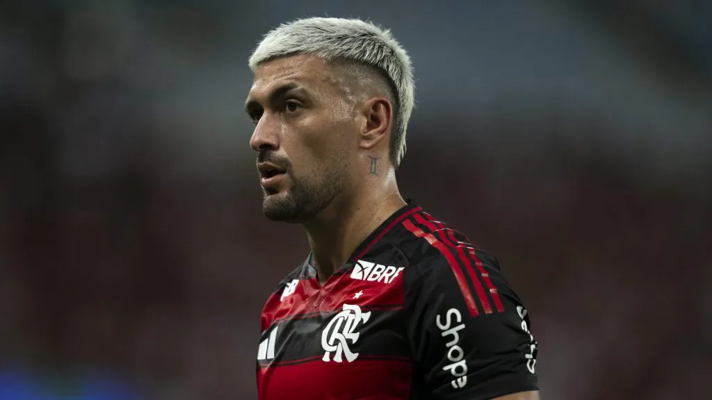 De Arrascaeta, jogador do Flamengo durante partida contra o Marica no estadio Maracana pelo campeonato Carioca 2025. Foto: Jorge Rodrigues/AGIF