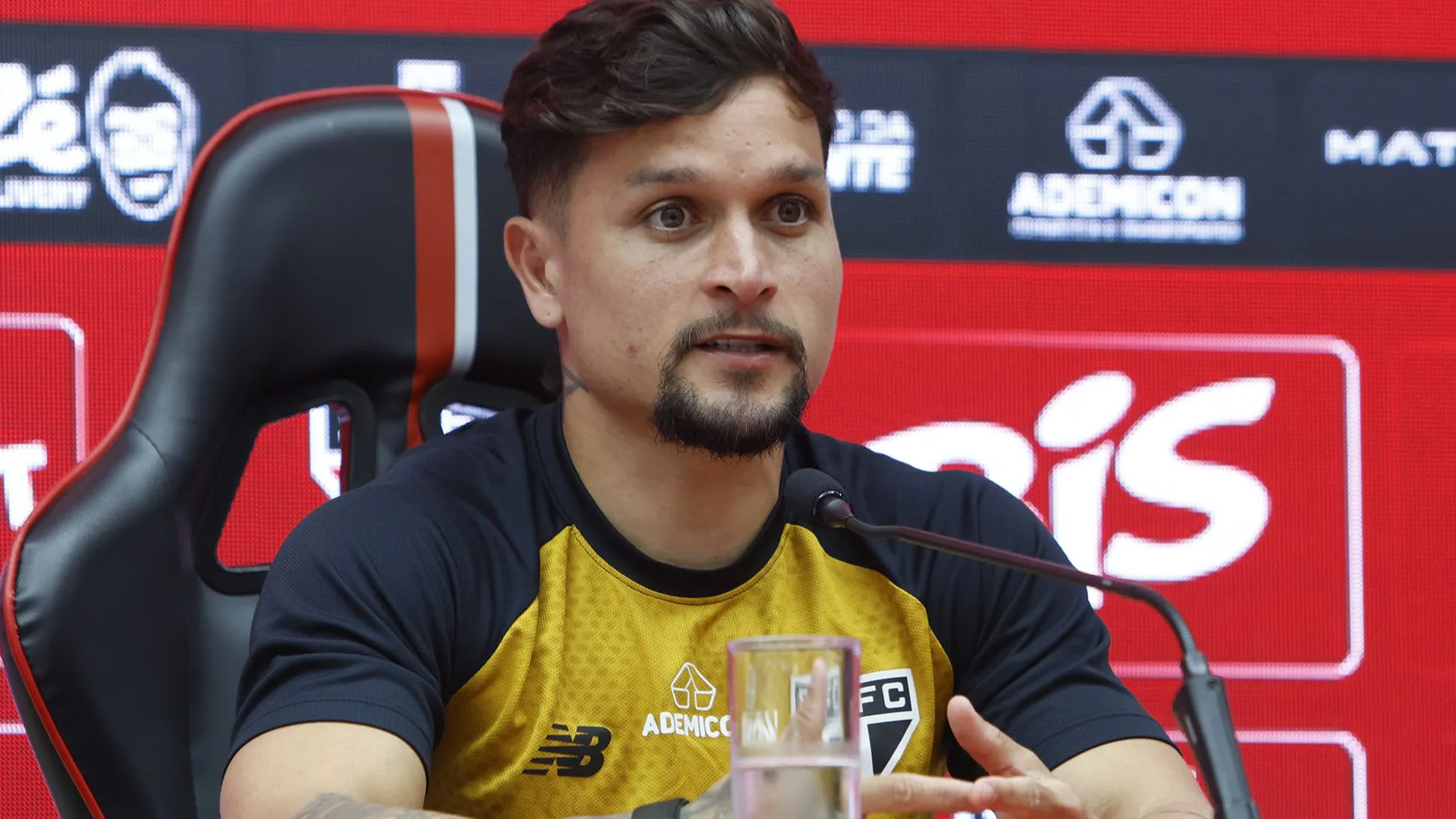 Artur - Foto: Rubens Chiri/São Paulo FC.