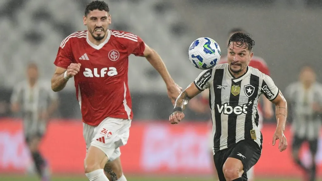 Artur, do Botafogo