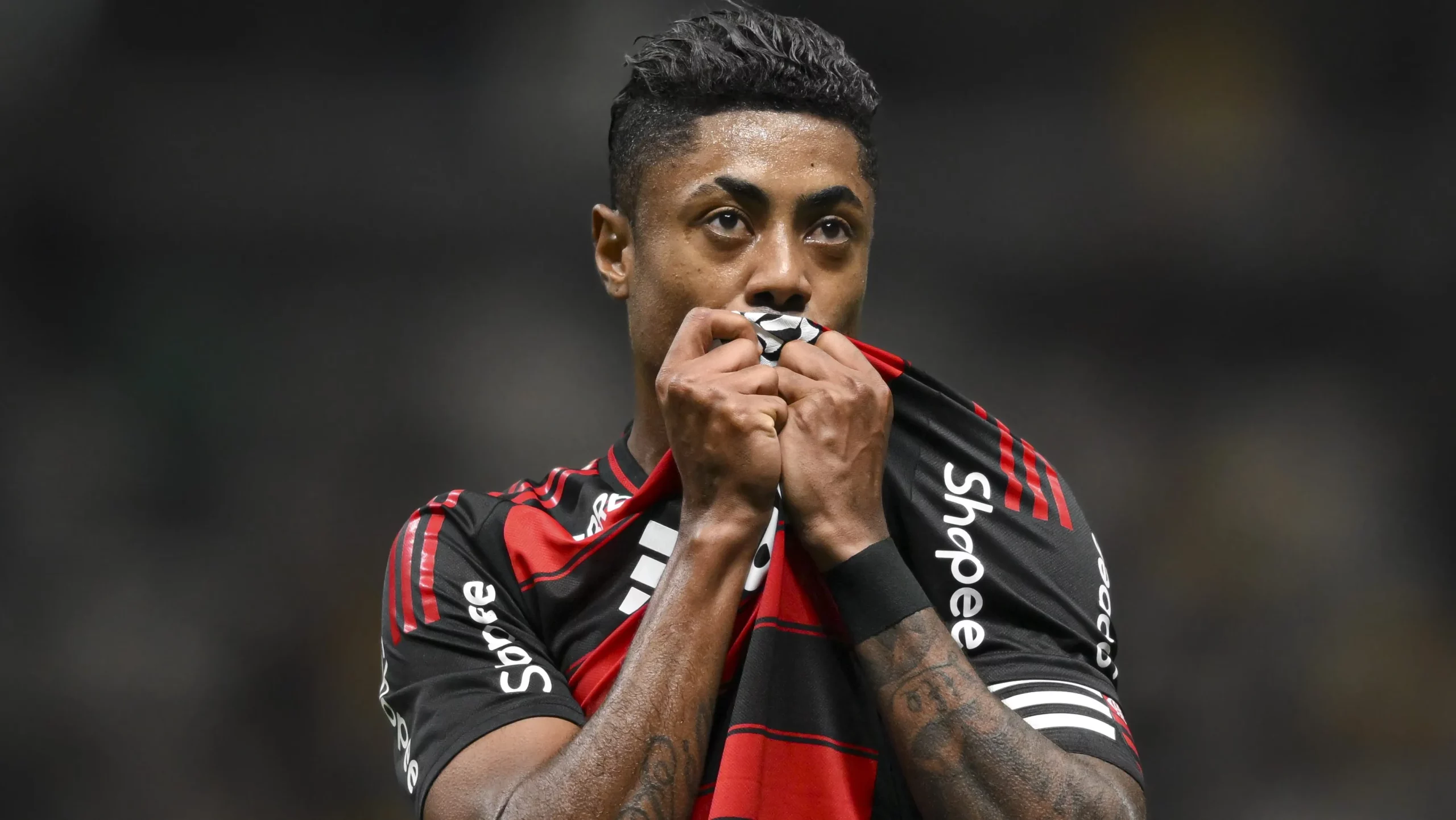 Bruno Henrique - Foto: Pedro Vilela/Getty Images.