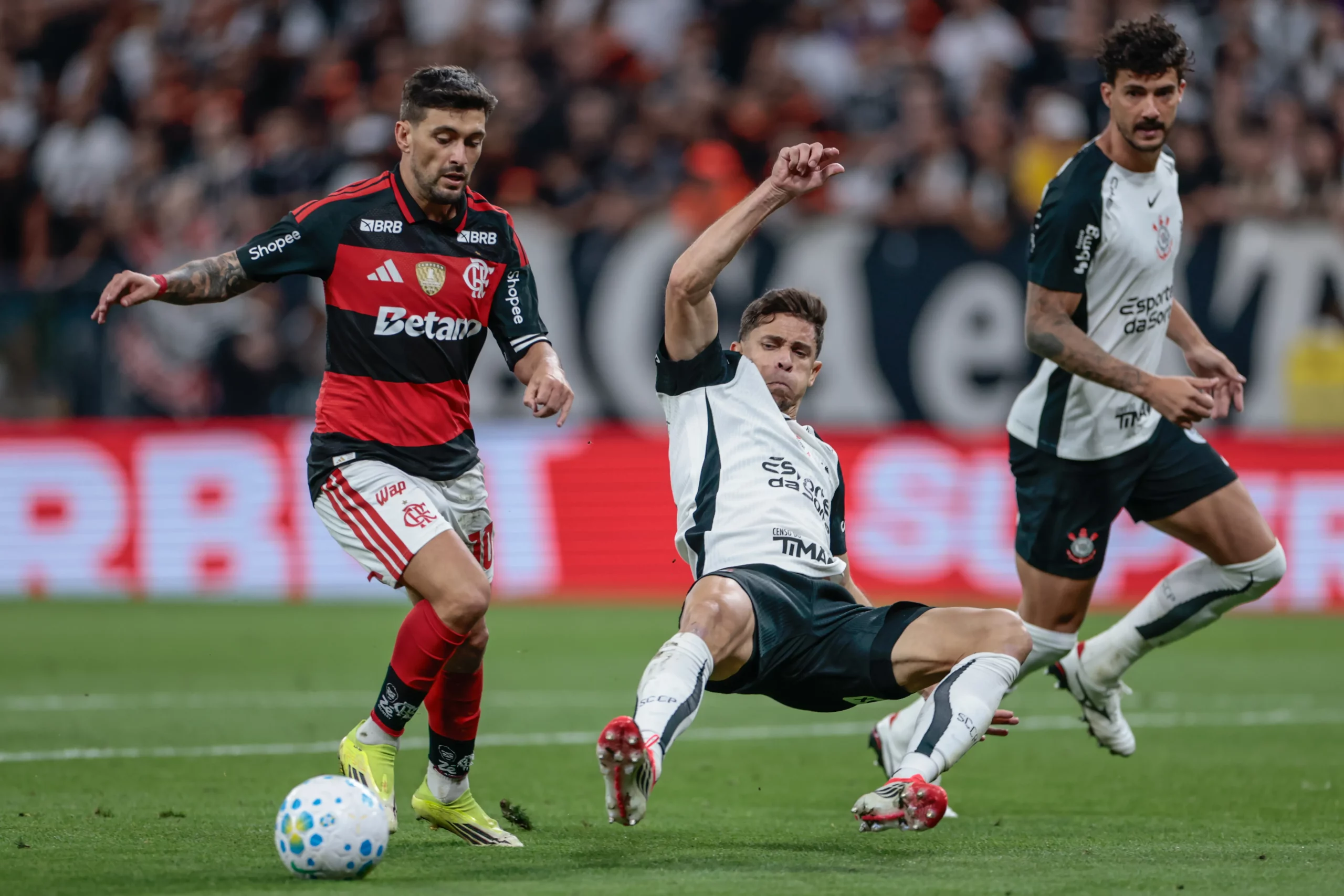 Corinthians ficou no empate com o Flamengo no último jogo. Foto: Marcello Zambrana/AGIF