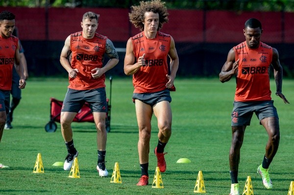 David Luiz treinou ao lado de Rodrigo Caio e pode ser surpresa na escalação