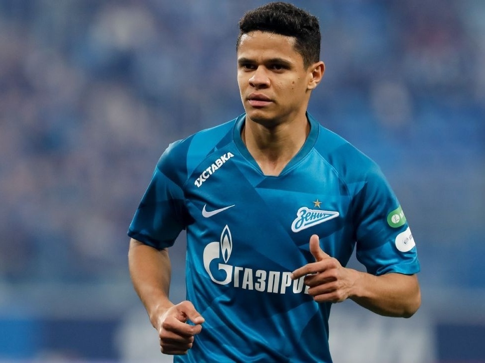 Douglas Santos renova com Zenit até 2026; jogador já conquistou 5 títulos -  03/09/2021 - UOL Esporte
