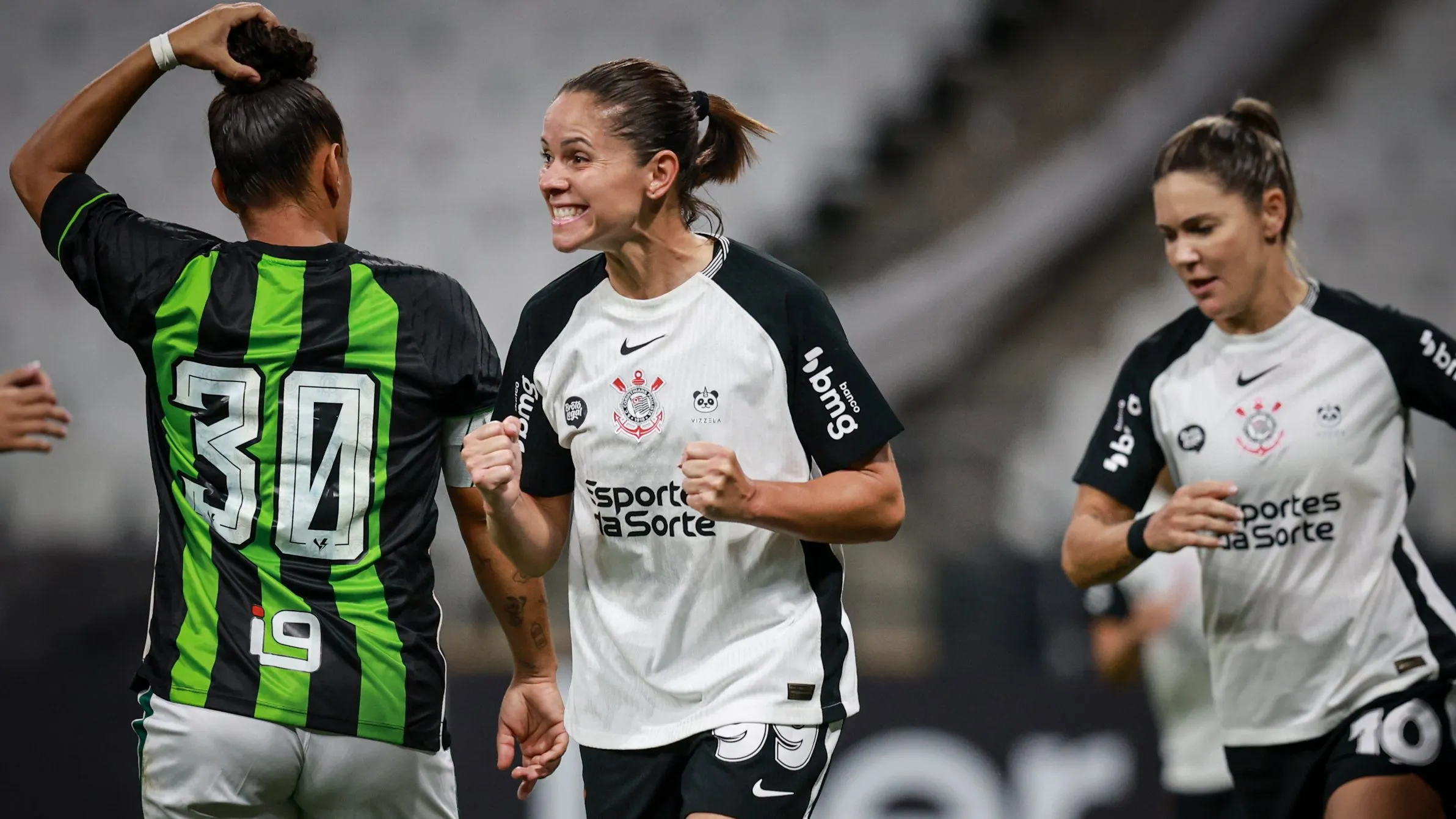 Erika celebra gol pelo Corinthians